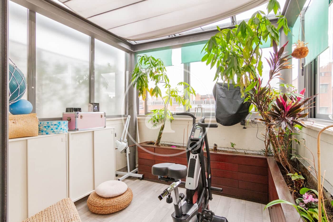 Ático de 3 habitaciones en Madrid ciudad en venta con piscina - 1.395.000 € (Ref: 9488351)