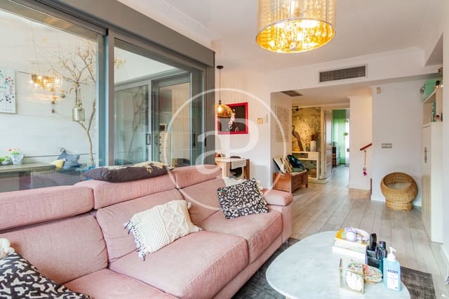 Ático de 3 habitaciones en Legazpi, Madrid ciudad en venta con piscina - 1.395.000 € (Ref: 9488351)