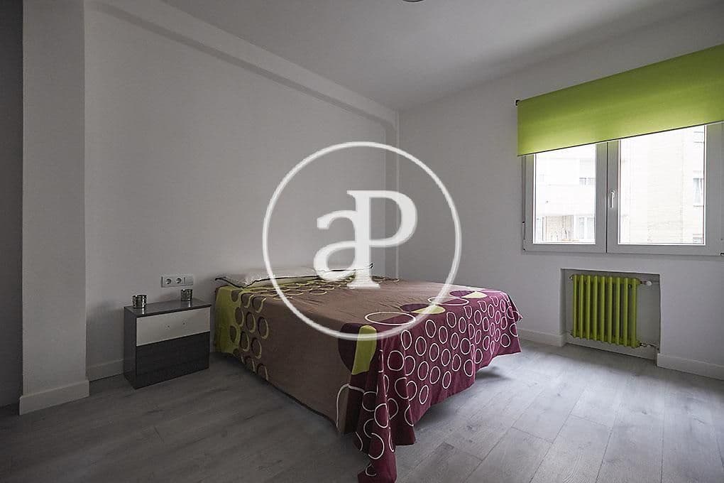 Apartamento de 5 habitaciones en Madrid ciudad en alquiler - 3.500 € (Ref: 9491455)