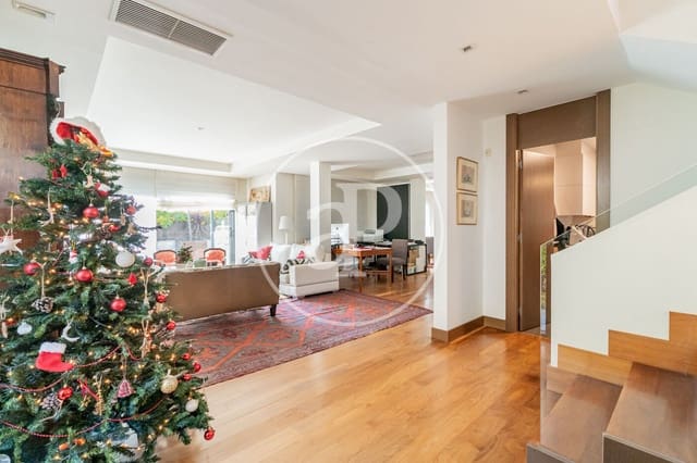 7 quarto Moradia para venda em Boadilla del Monte com piscina - 2 675 000 € (Ref: 9491456)