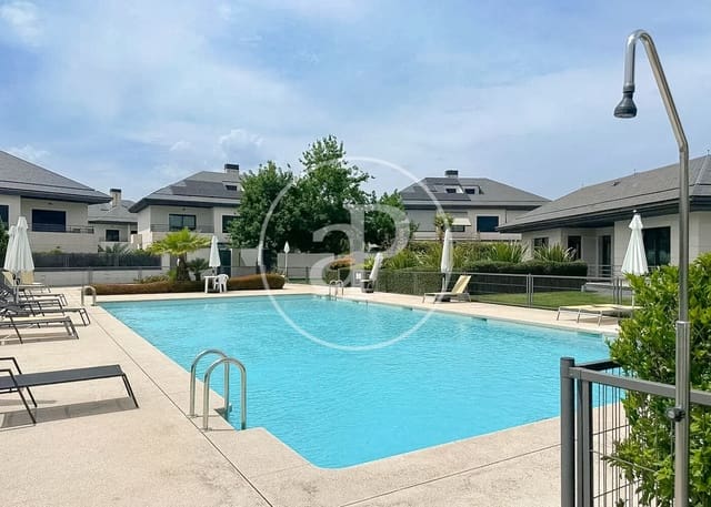 7 quarto Moradia para venda em Boadilla del Monte com piscina - 2 675 000 € (Ref: 9491456)