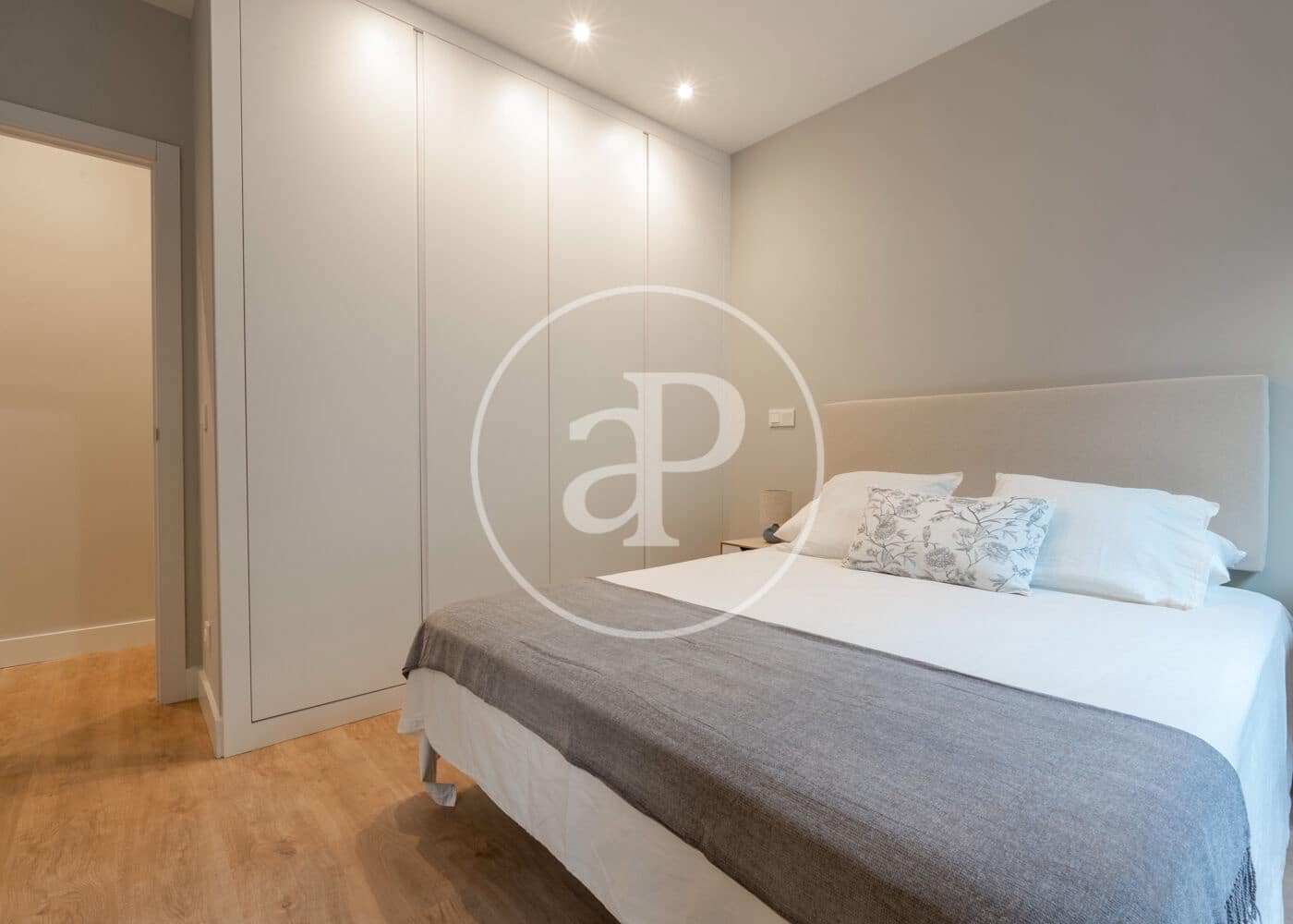 2 bedroom Apartment for sale in Madrid city - € 1,295,999 (Ref: 9494654)