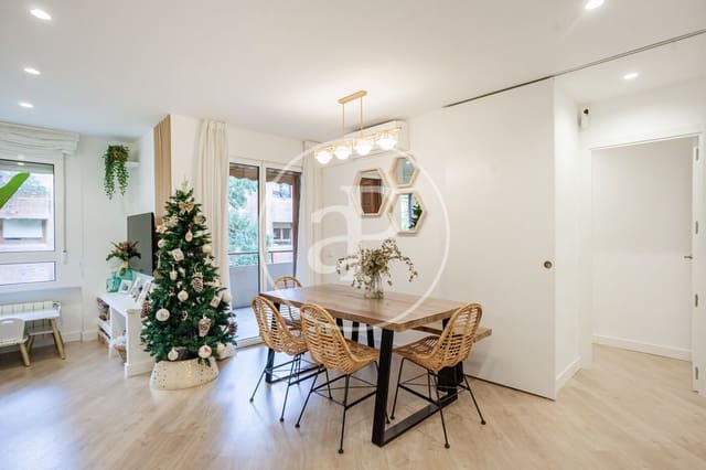 Apartamento de 3 habitaciones en Pozuelo de Alarcón en venta con piscina - 850.000 € (Ref: 9494656)