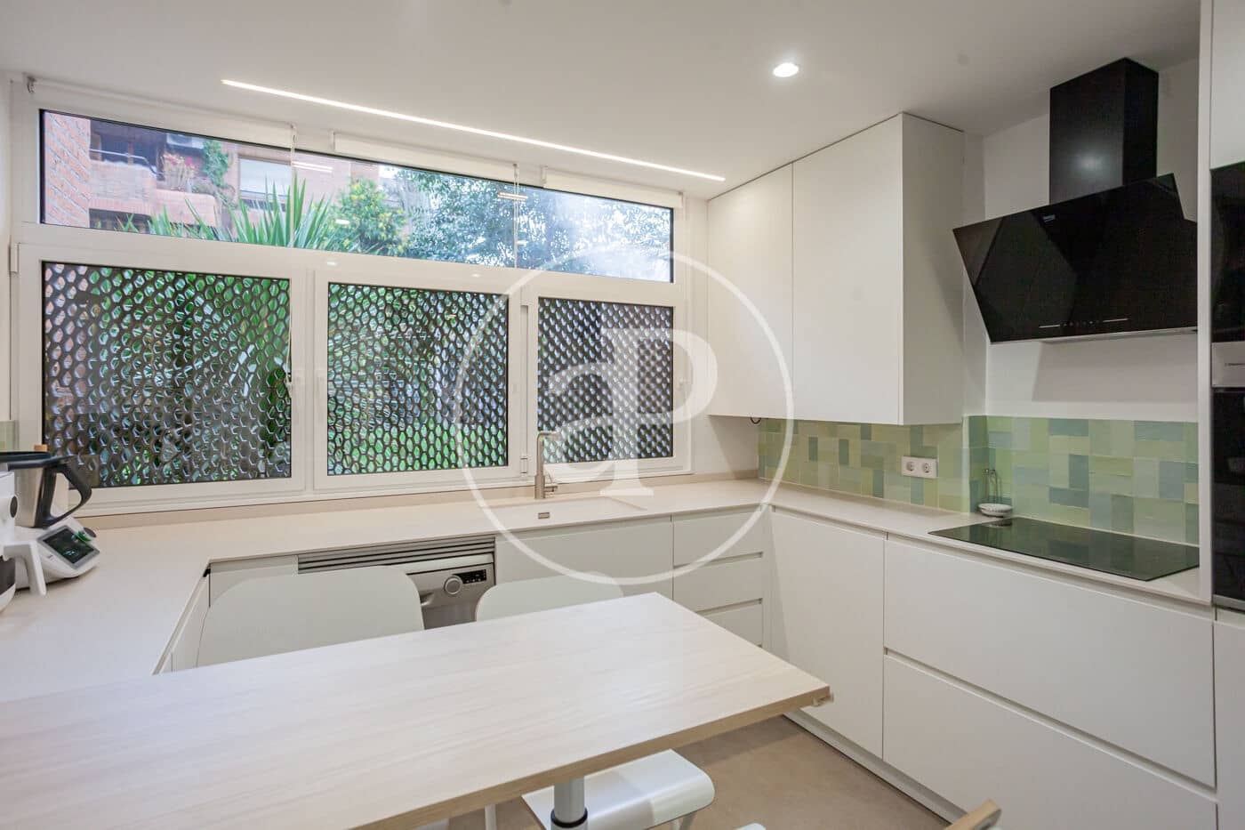 Apartamento de 3 habitaciones en Pozuelo de Alarcón en venta con piscina - 850.000 € (Ref: 9494656)