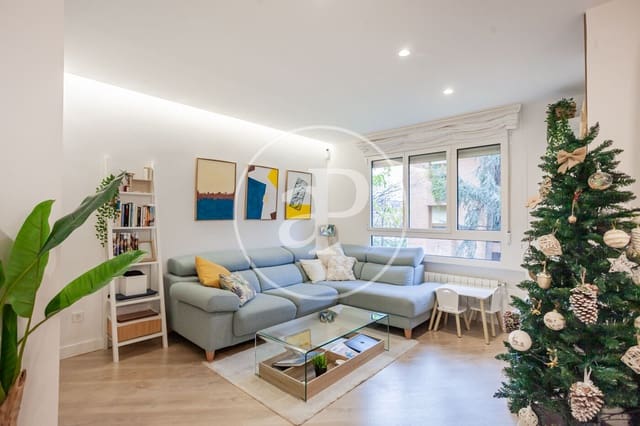 Apartamento de 3 habitaciones en Pozuelo de Alarcón en venta con piscina - 850.000 € (Ref: 9494656)