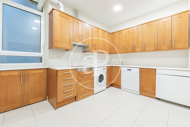 4 makuuhuone Huoneisto myytävänä paikassa Lista, Madrid kaupunki - 1 670 000 € (Ref: 9497196)