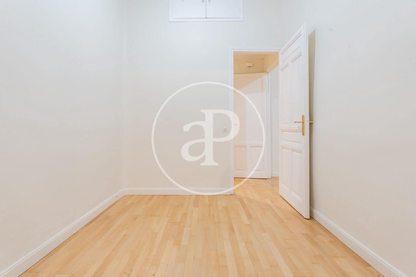 4 bedroom Apartment for sale in Madrid city - € 1,750,000 (Ref: 9497196)