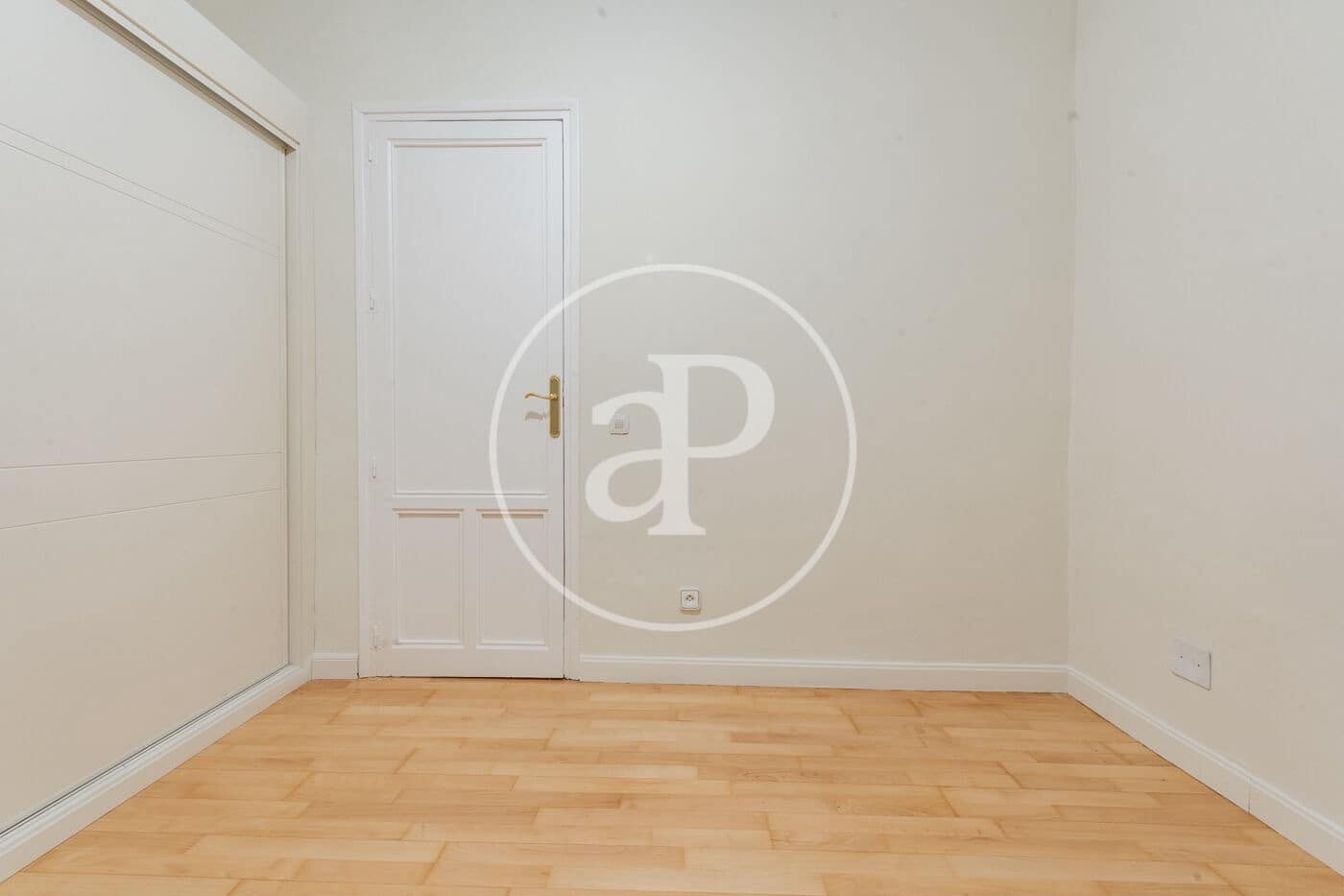 4 bedroom Apartment for sale in Madrid city - € 1,750,000 (Ref: 9497196)