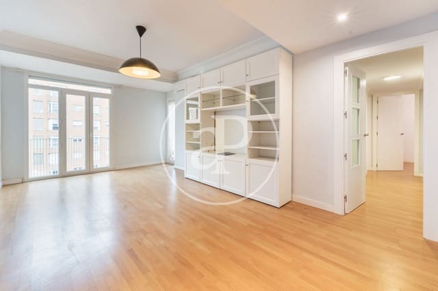 Apartamento de 3 habitaciones en Argüelles, Madrid ciudad en venta - 800.000 € (Ref: 9497198)