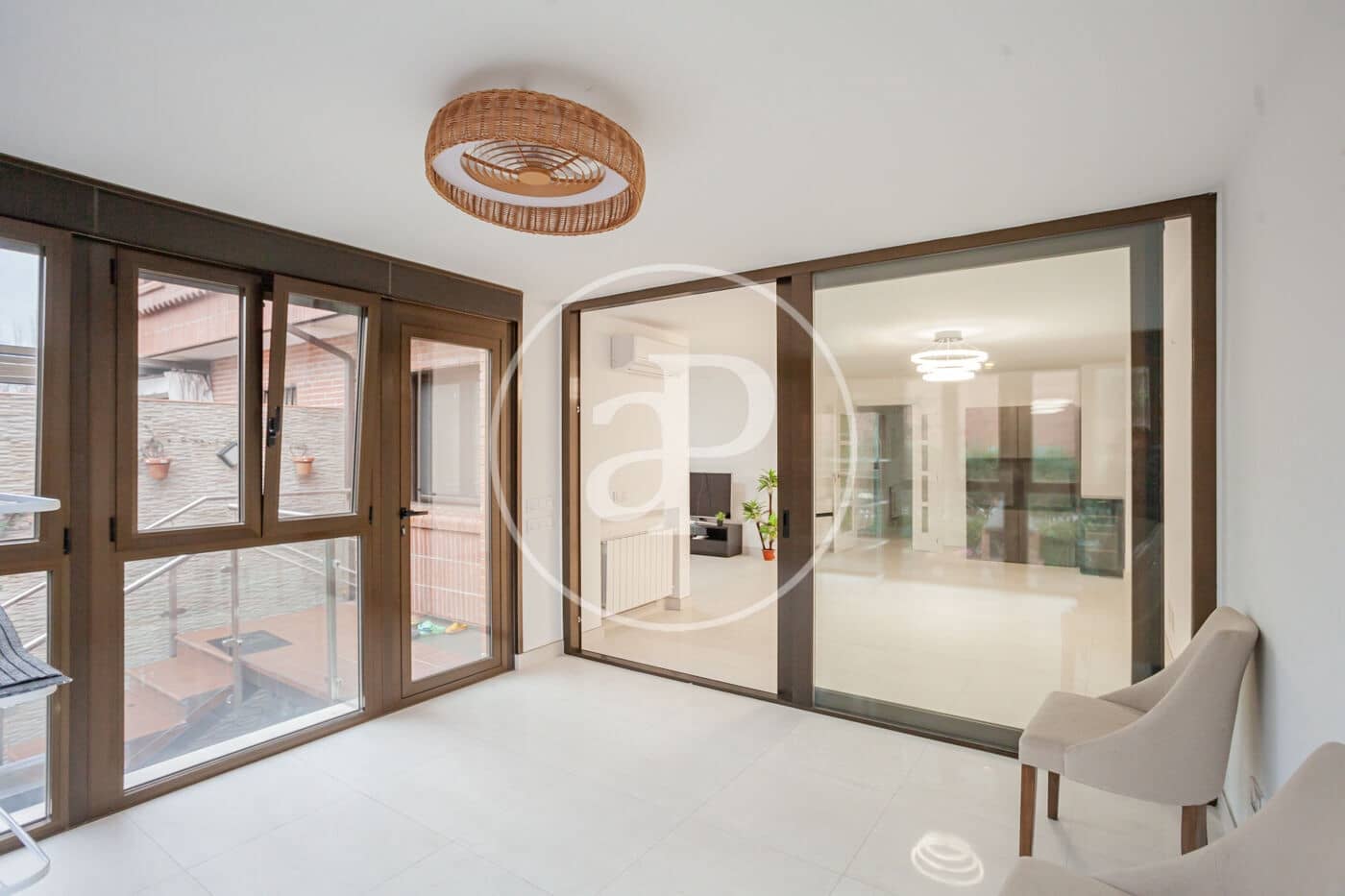 5 bedroom Villa for sale in Las Rozas de Madrid - € 927,000 (Ref: 9497199)