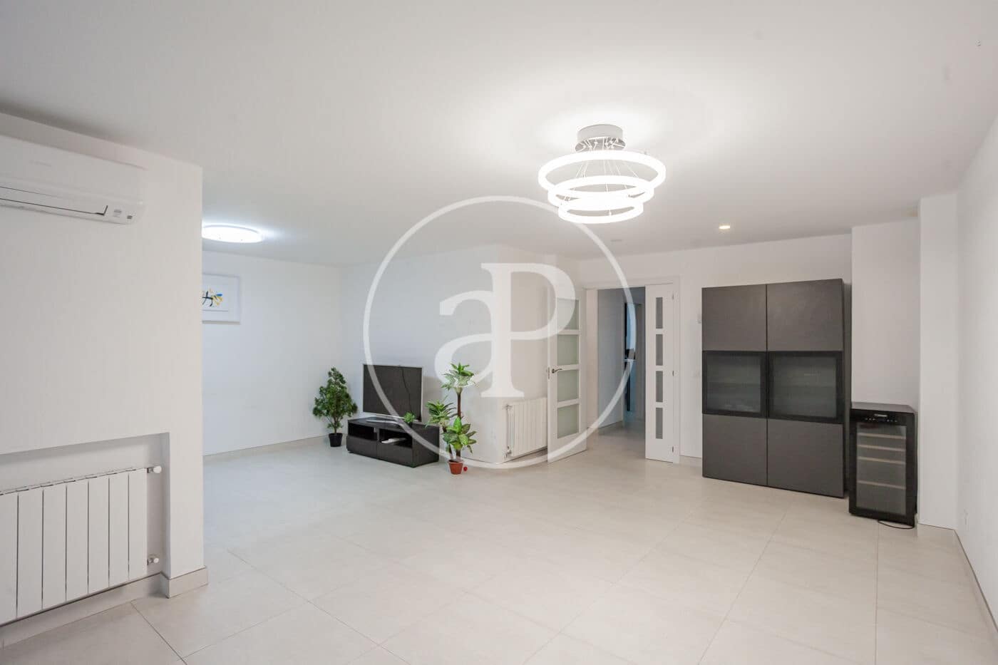 5 bedroom Villa for sale in Las Rozas de Madrid - € 927,000 (Ref: 9497199)