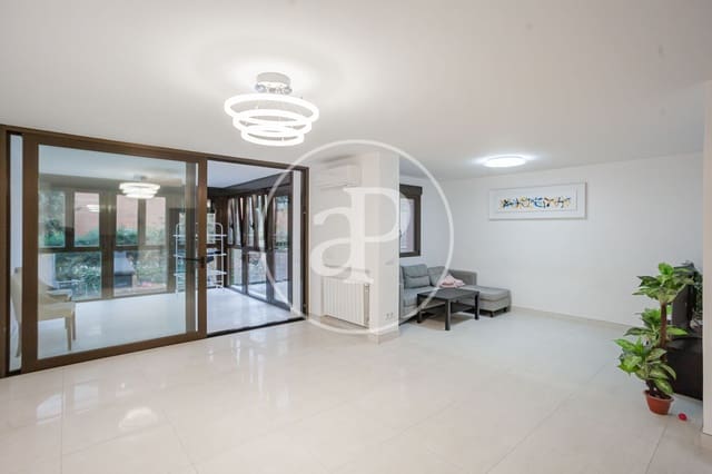 5 Zimmer Villa zu verkaufen in Las Rozas de Madrid - 927.000 € (Ref: 9497199)