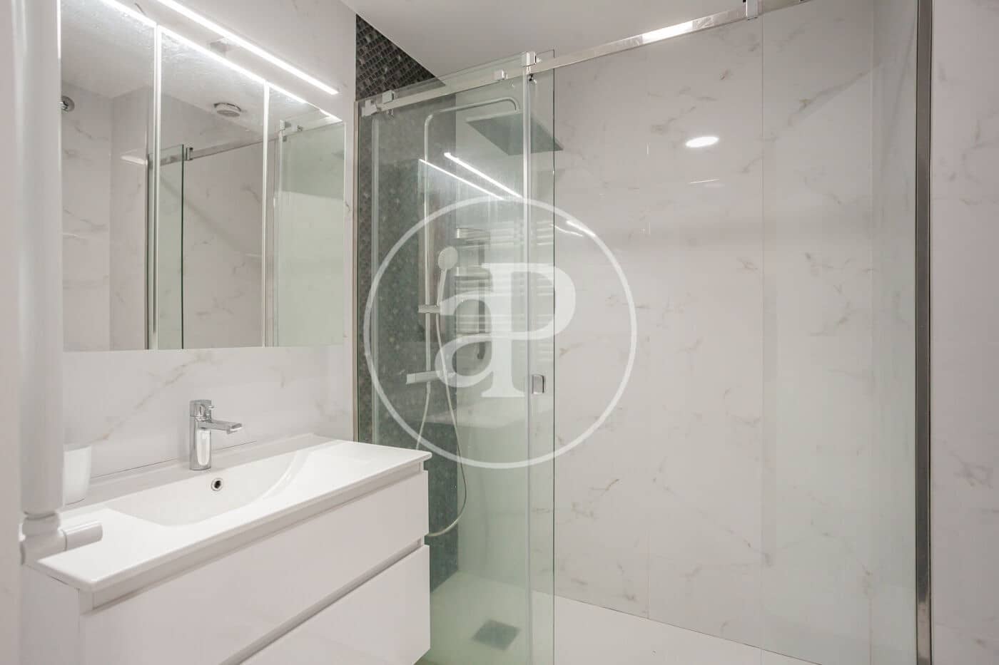 5 bedroom Villa for sale in Las Rozas de Madrid - € 927,000 (Ref: 9497199)