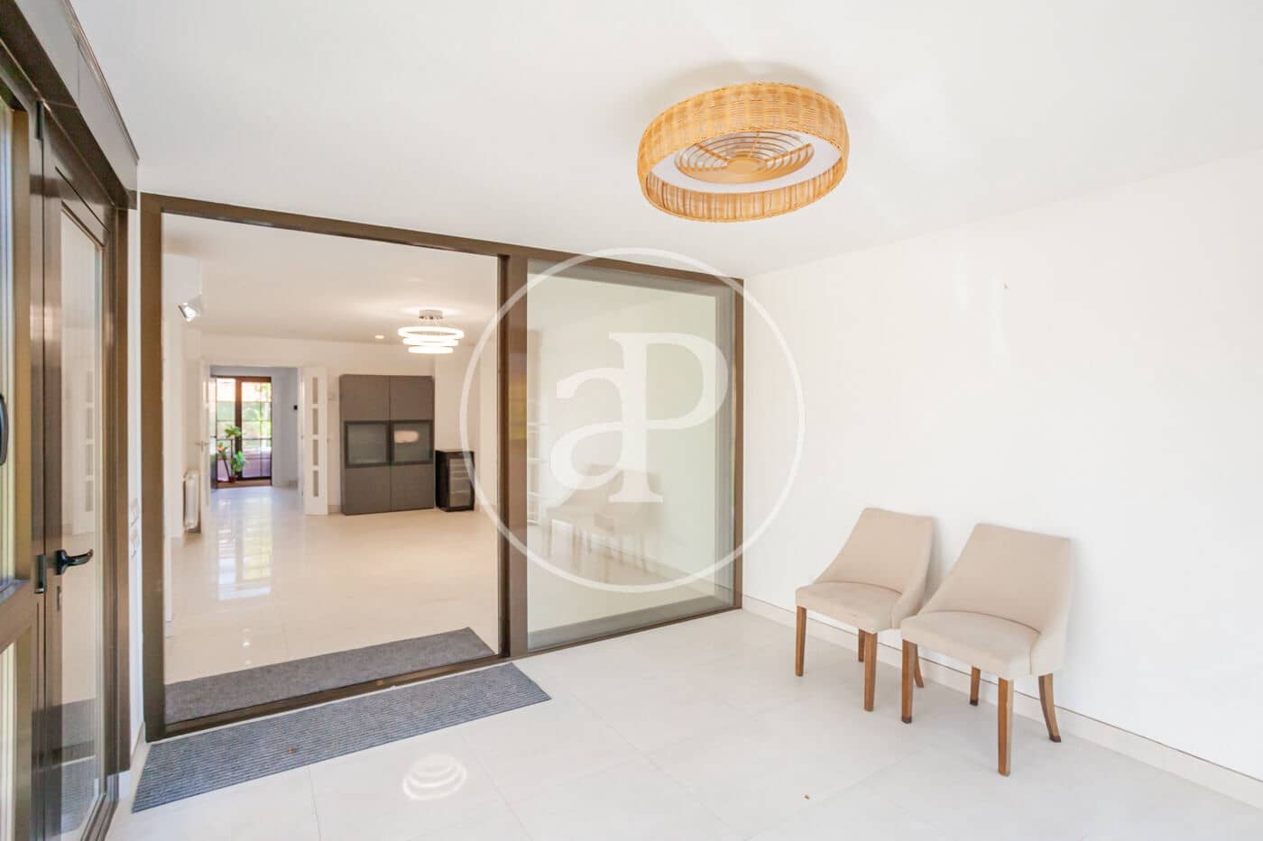 5 bedroom Villa for sale in Las Rozas de Madrid - € 912,000 (Ref: 9497199)