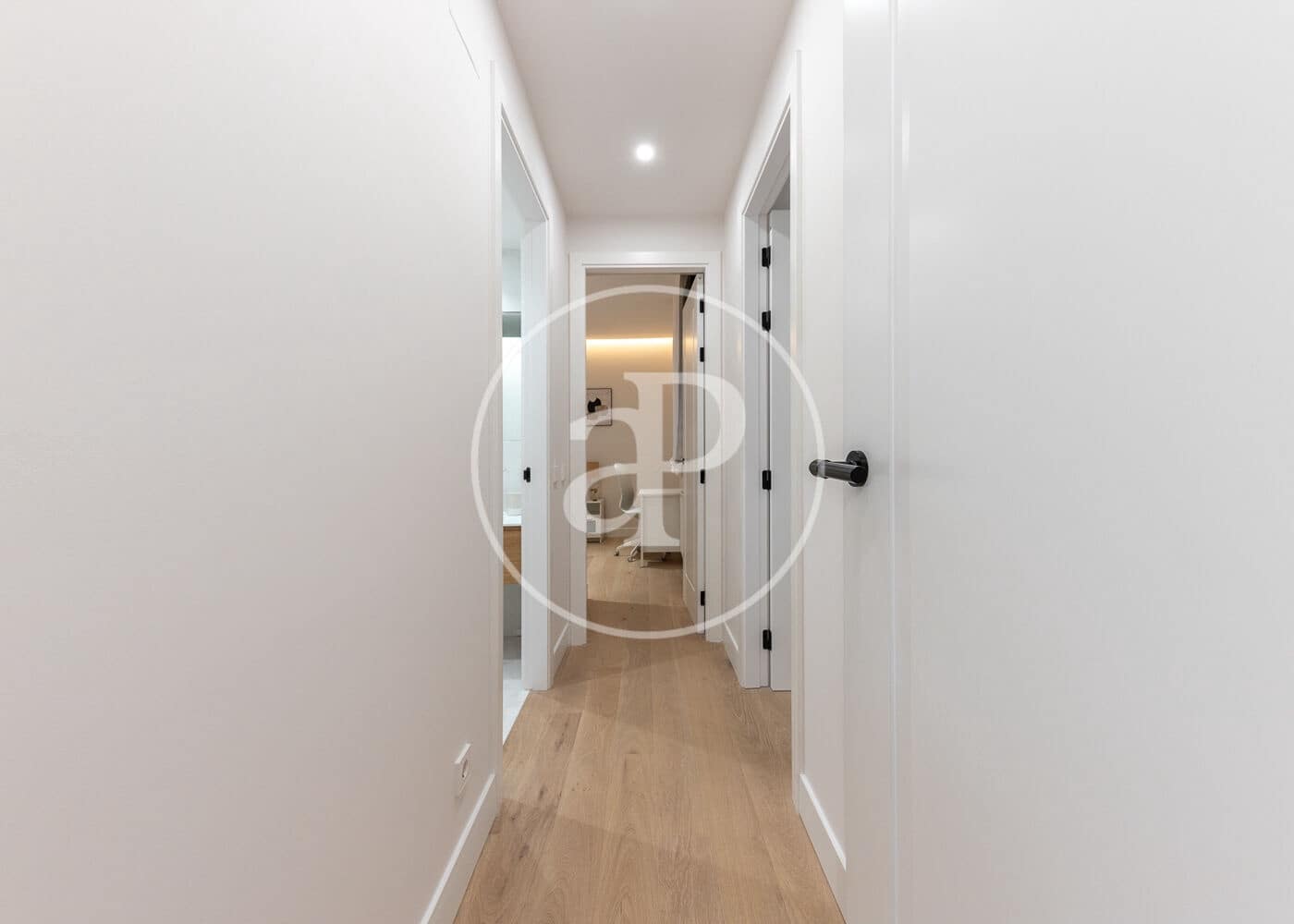 2 quarto Apartamento para arrendar em Madrid cidade com piscina - 3 450 € (Ref: 9497201)