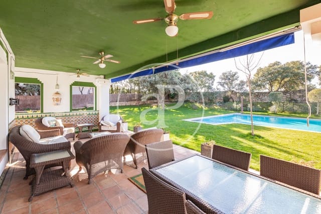 5 soveværelse Villa til salg i San Sebastián de los Reyes med swimmingpool - € 2.790.000 (Ref: 9502373)