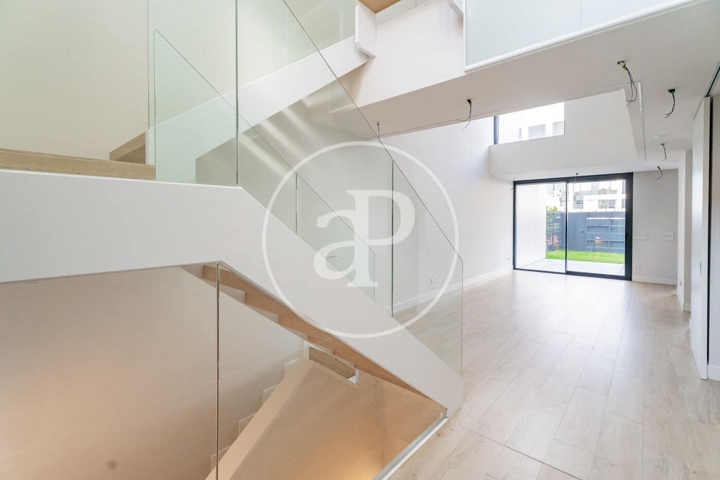 Chalet de 5 habitaciones en Madrid ciudad en alquiler con piscina - 5.500 € (Ref: 9502374)