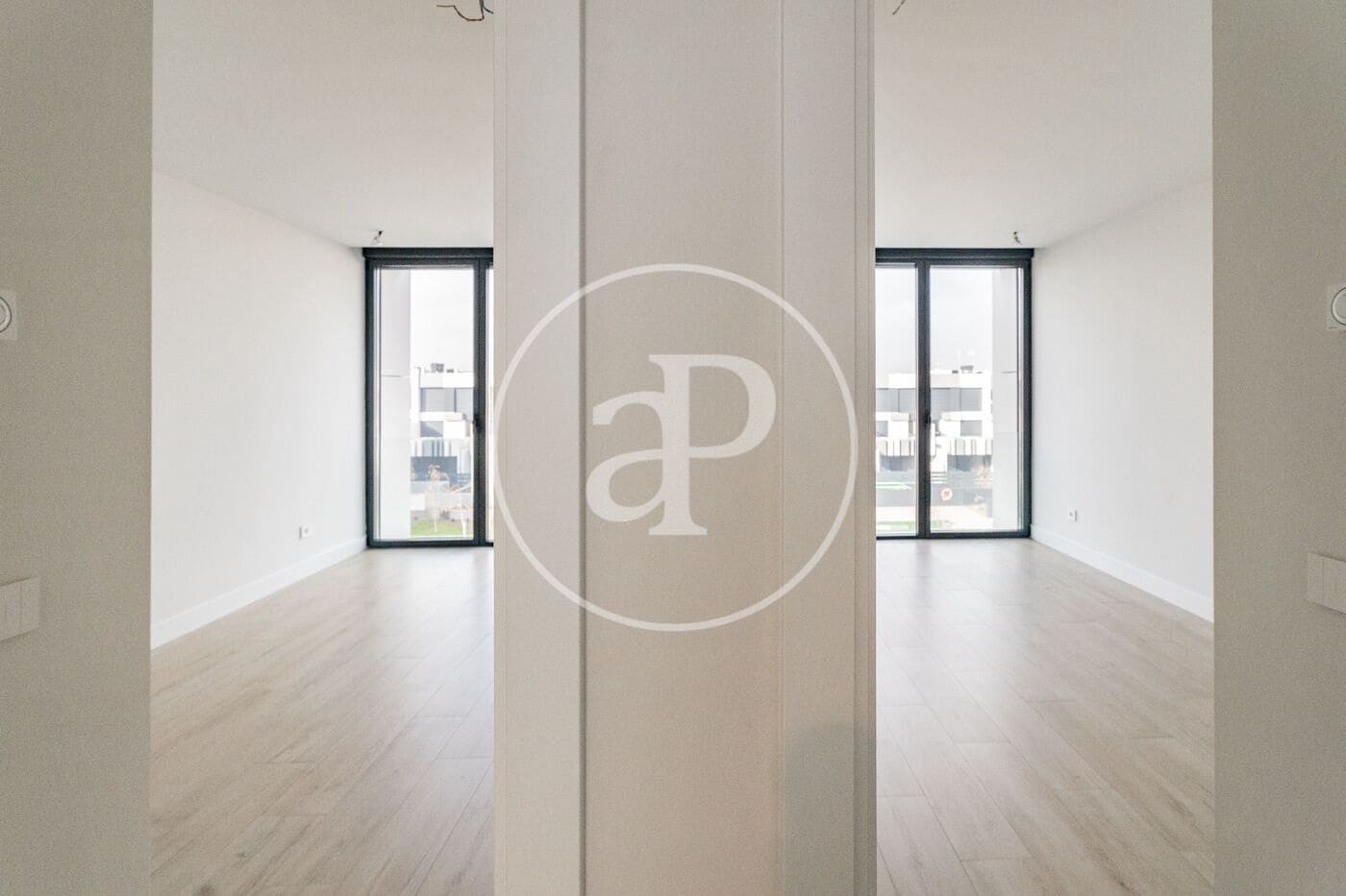 Chalet de 5 habitaciones en Madrid ciudad en alquiler con piscina - 5.500 € (Ref: 9502374)