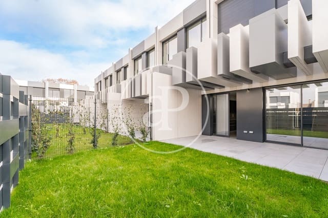 Chalet de 5 habitaciones en Canillejas, Madrid ciudad en alquiler con piscina - 5.500 € (Ref: 9502374)