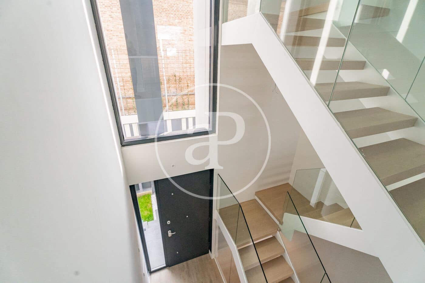 Chalet de 5 habitaciones en Madrid ciudad en alquiler con piscina - 5.500 € (Ref: 9502374)