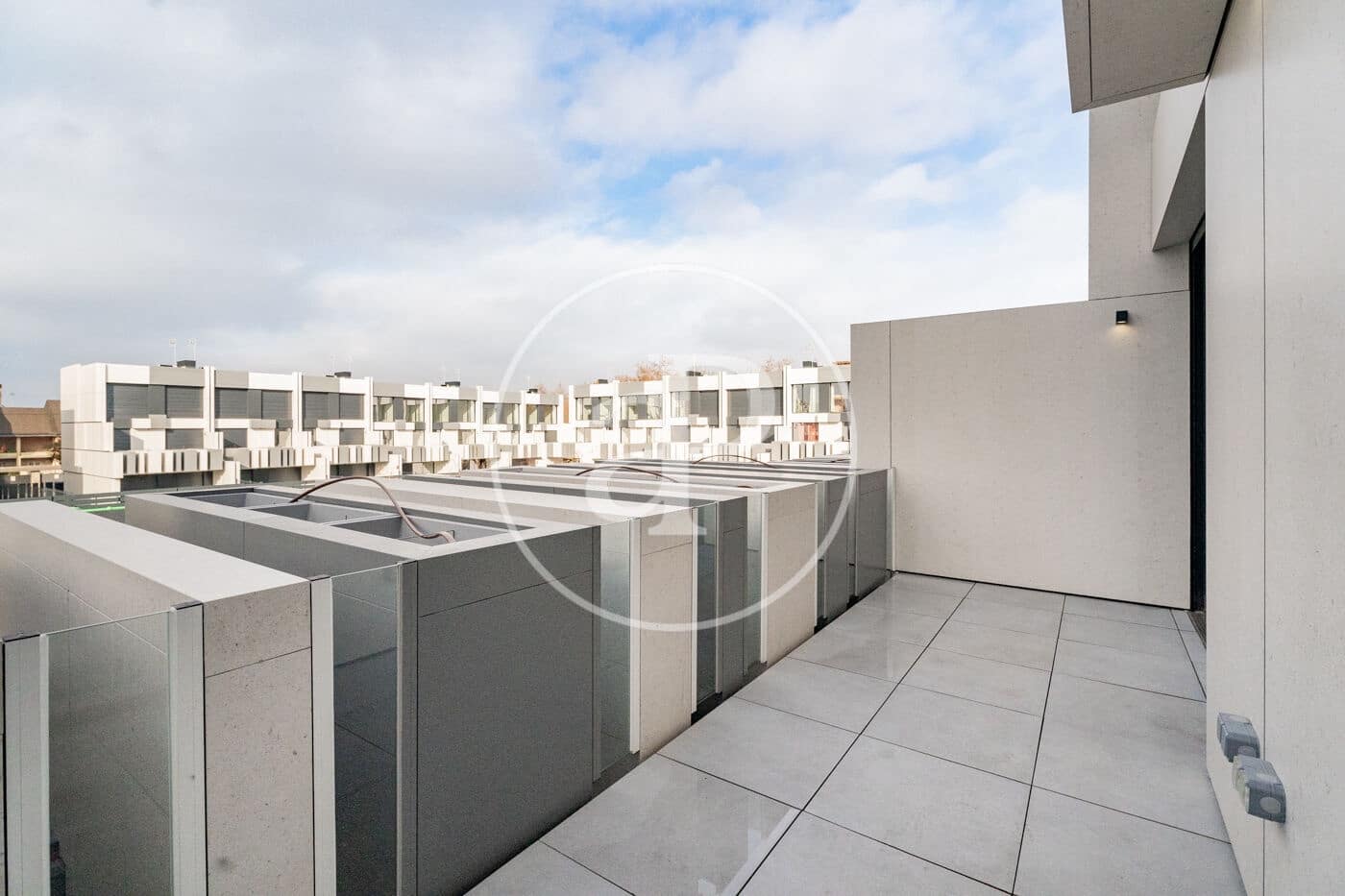 Chalet de 5 habitaciones en Madrid ciudad en alquiler con piscina - 5.500 € (Ref: 9502374)