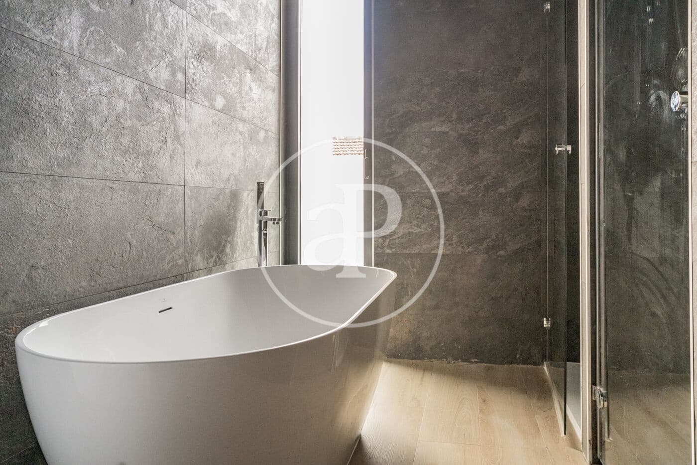 Chalet de 5 habitaciones en Madrid ciudad en alquiler con piscina - 5.500 € (Ref: 9502374)