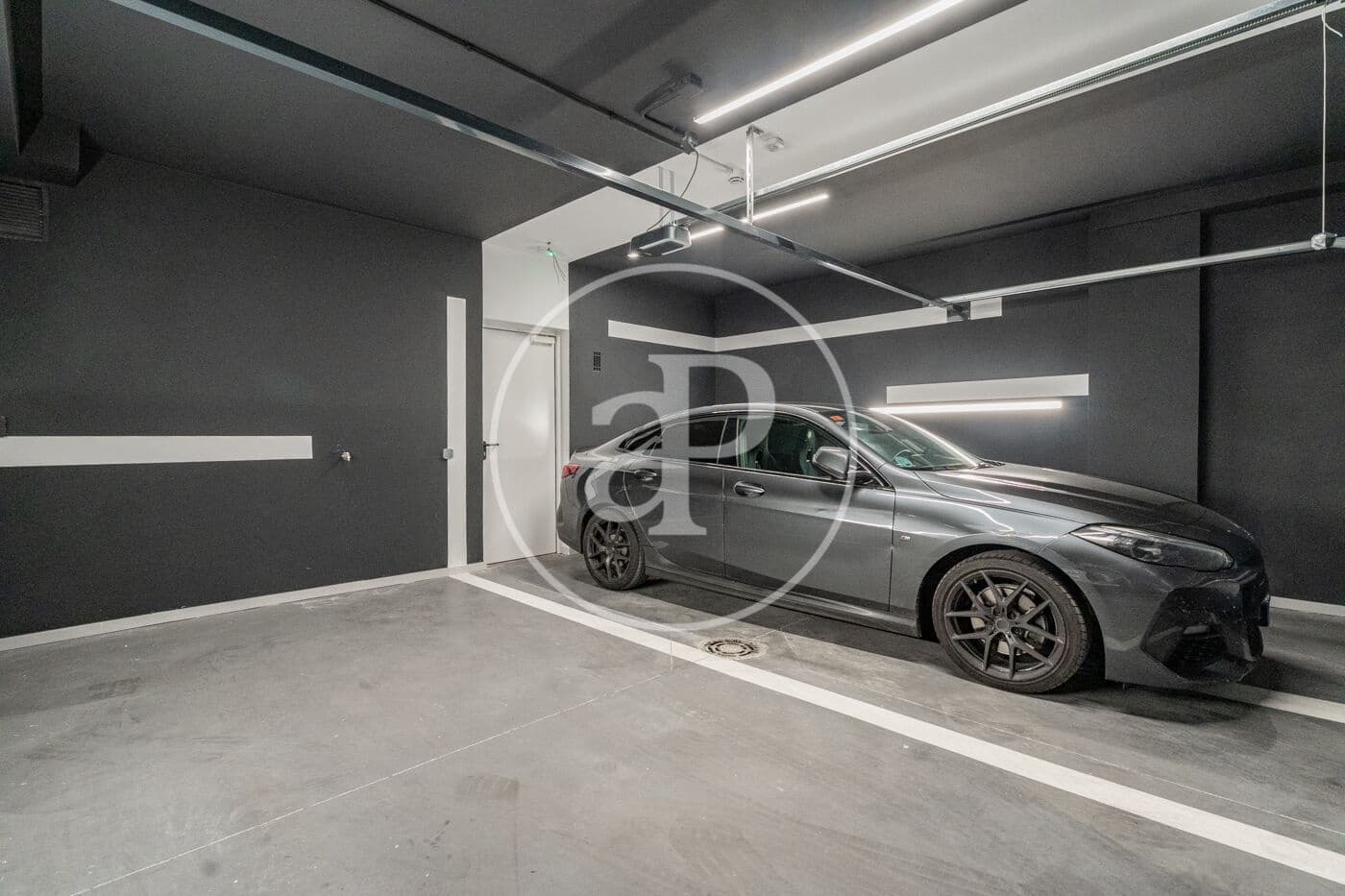 Chalet de 5 habitaciones en Madrid ciudad en alquiler con piscina - 5.500 € (Ref: 9502374)