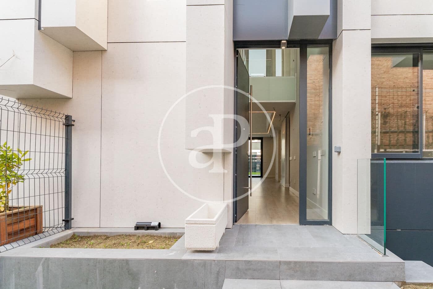 Chalet de 5 habitaciones en Madrid ciudad en alquiler con piscina - 5.500 € (Ref: 9502374)