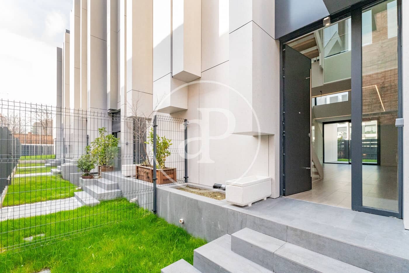 Chalet de 5 habitaciones en Madrid ciudad en alquiler con piscina - 5.500 € (Ref: 9502374)