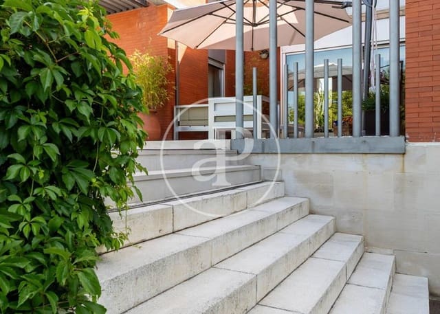 5 bedroom Villa for sale in La Moraleja, Alcobendas with pool - € 2,825,000 (Ref: 9502375)