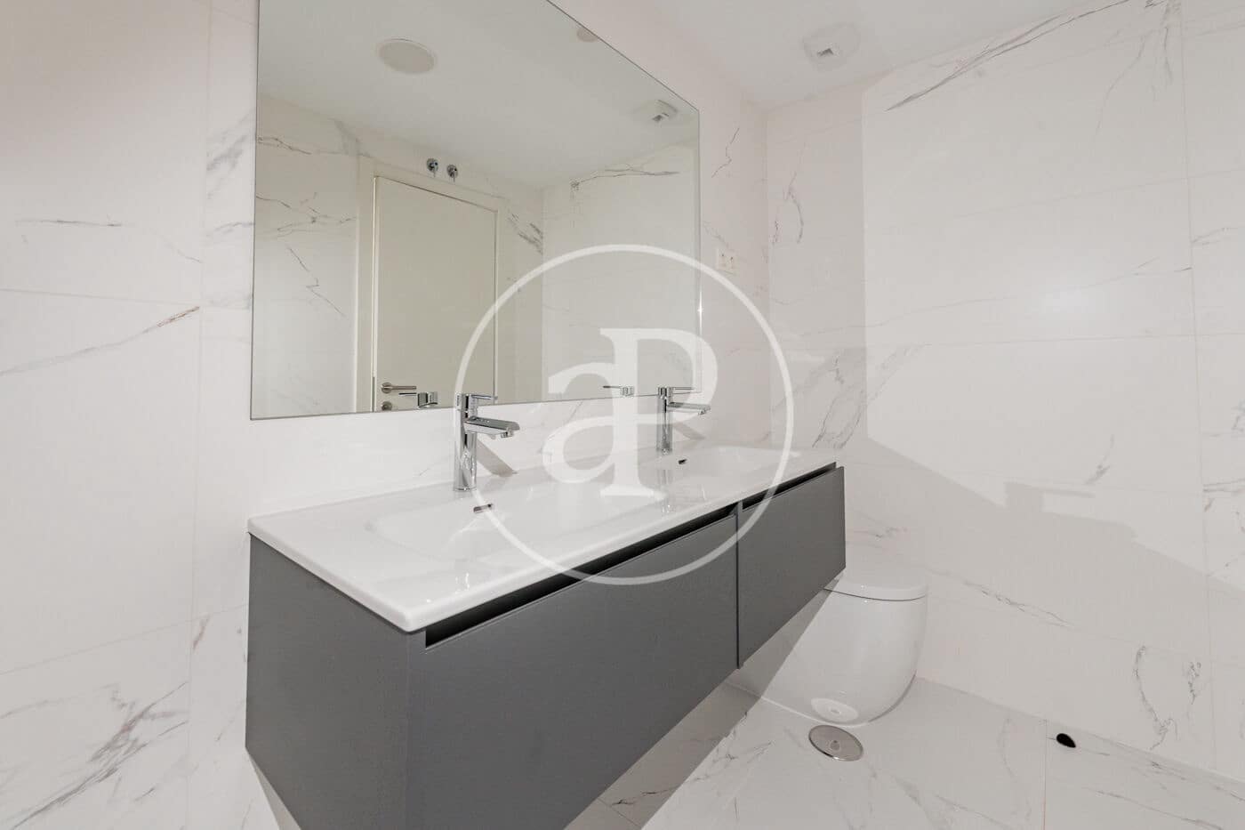 3 slaapkamer Appartement te koop in Madrid stad met zwembad - € 1.190.000 (Ref: 9502376)