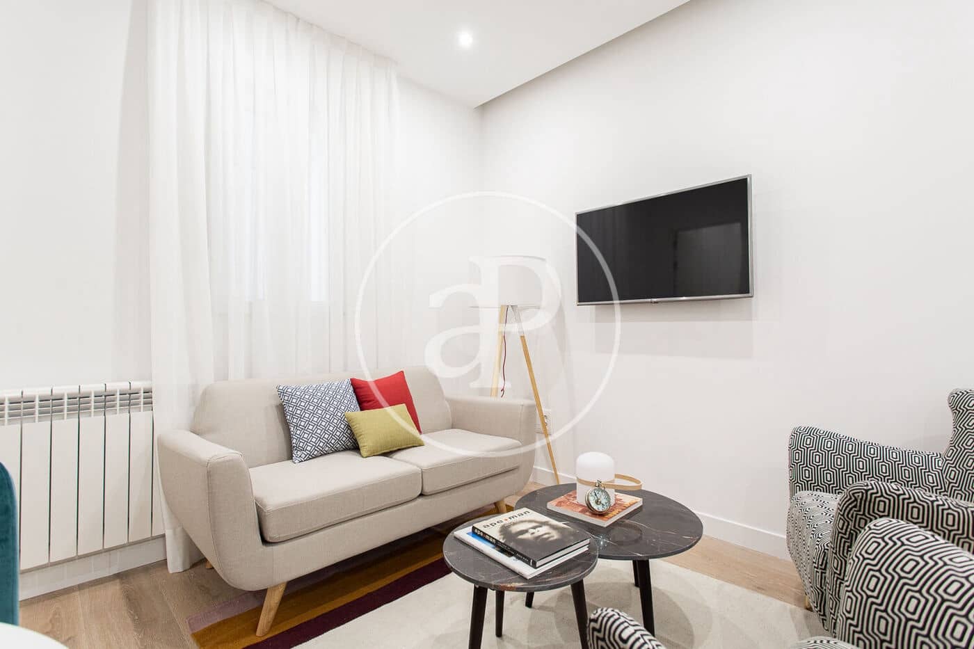 2 slaapkamer Appartement te huur in Madrid stad - € 1.990 (Ref: 9504301)