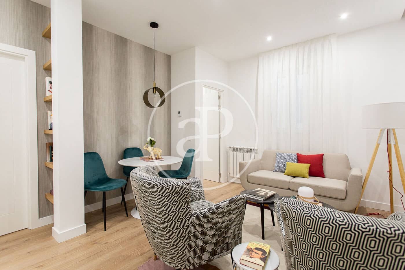 2 slaapkamer Appartement te huur in Madrid stad - € 1.990 (Ref: 9504301)