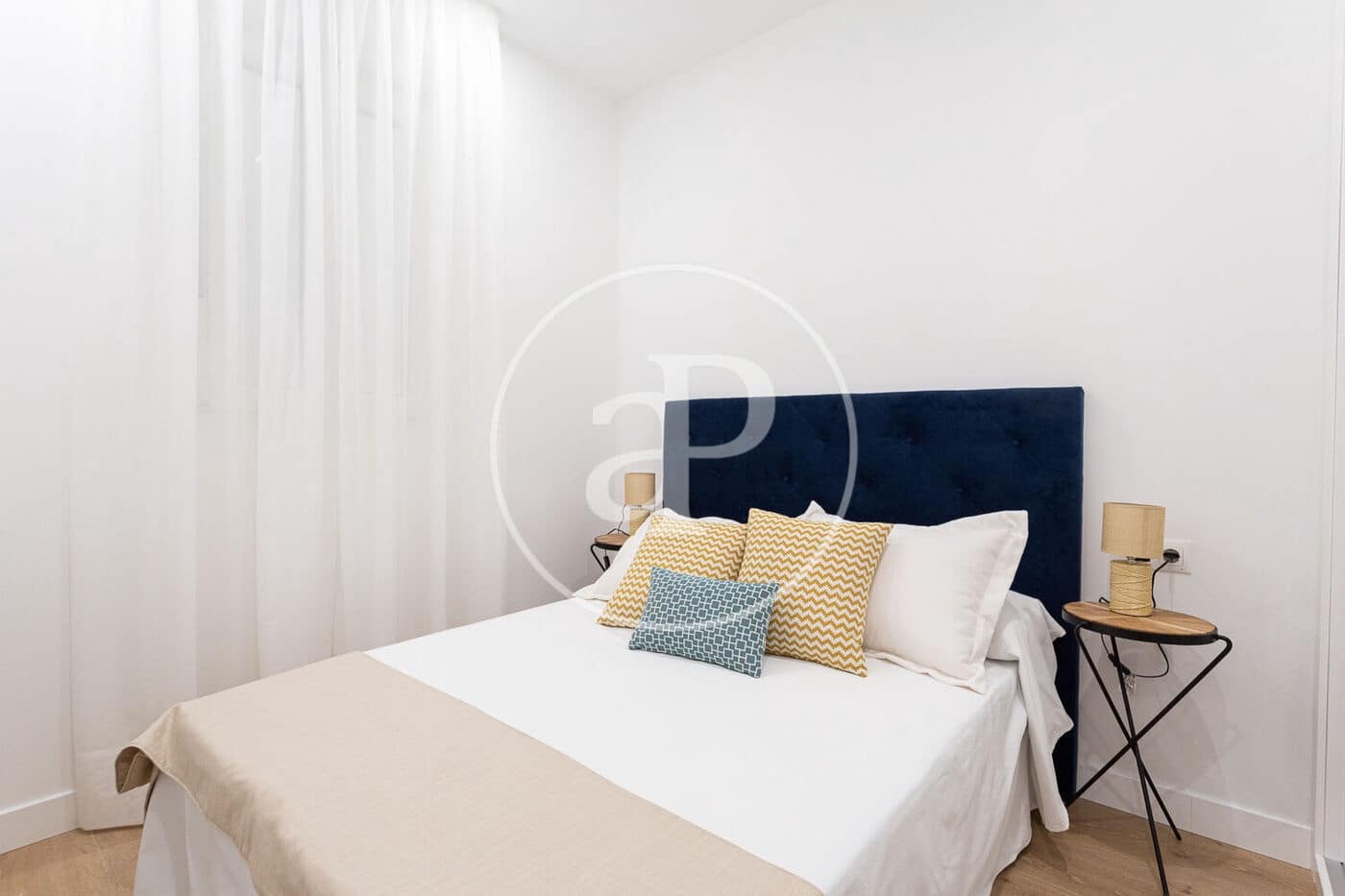 2 slaapkamer Appartement te huur in Madrid stad - € 1.990 (Ref: 9504301)