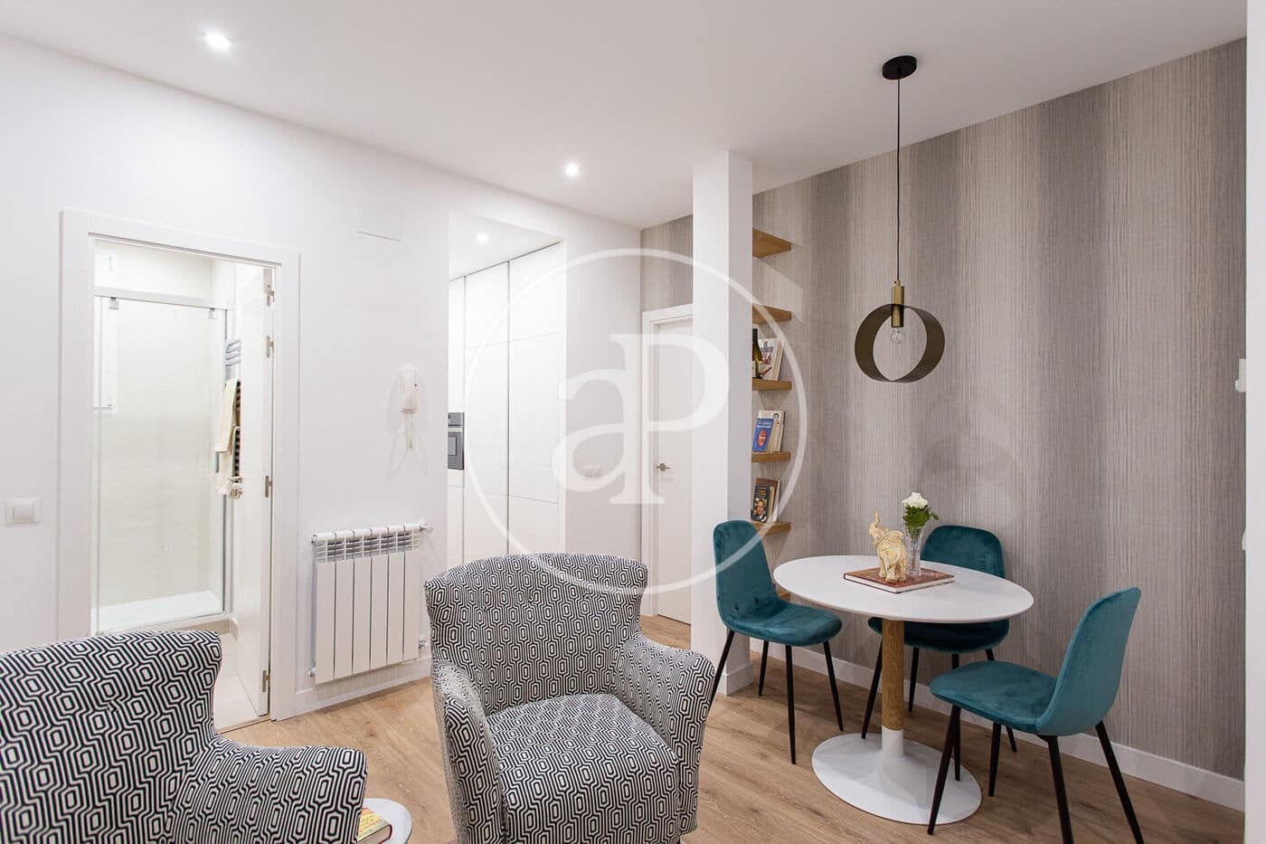 2 slaapkamer Appartement te huur in Madrid stad - € 1.990 (Ref: 9504301)