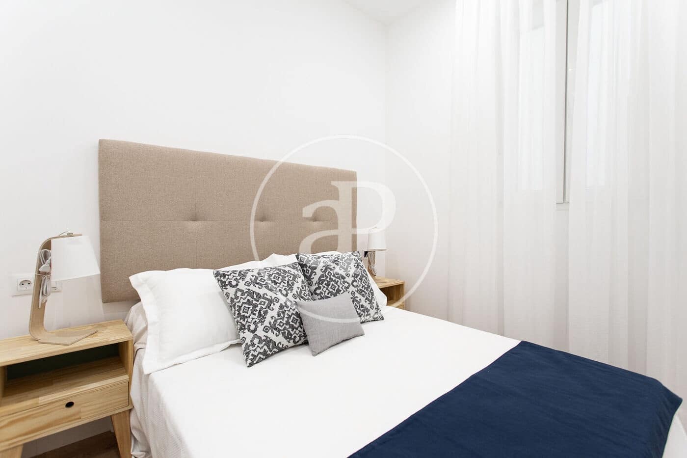 2 slaapkamer Appartement te huur in Madrid stad - € 1.990 (Ref: 9504301)