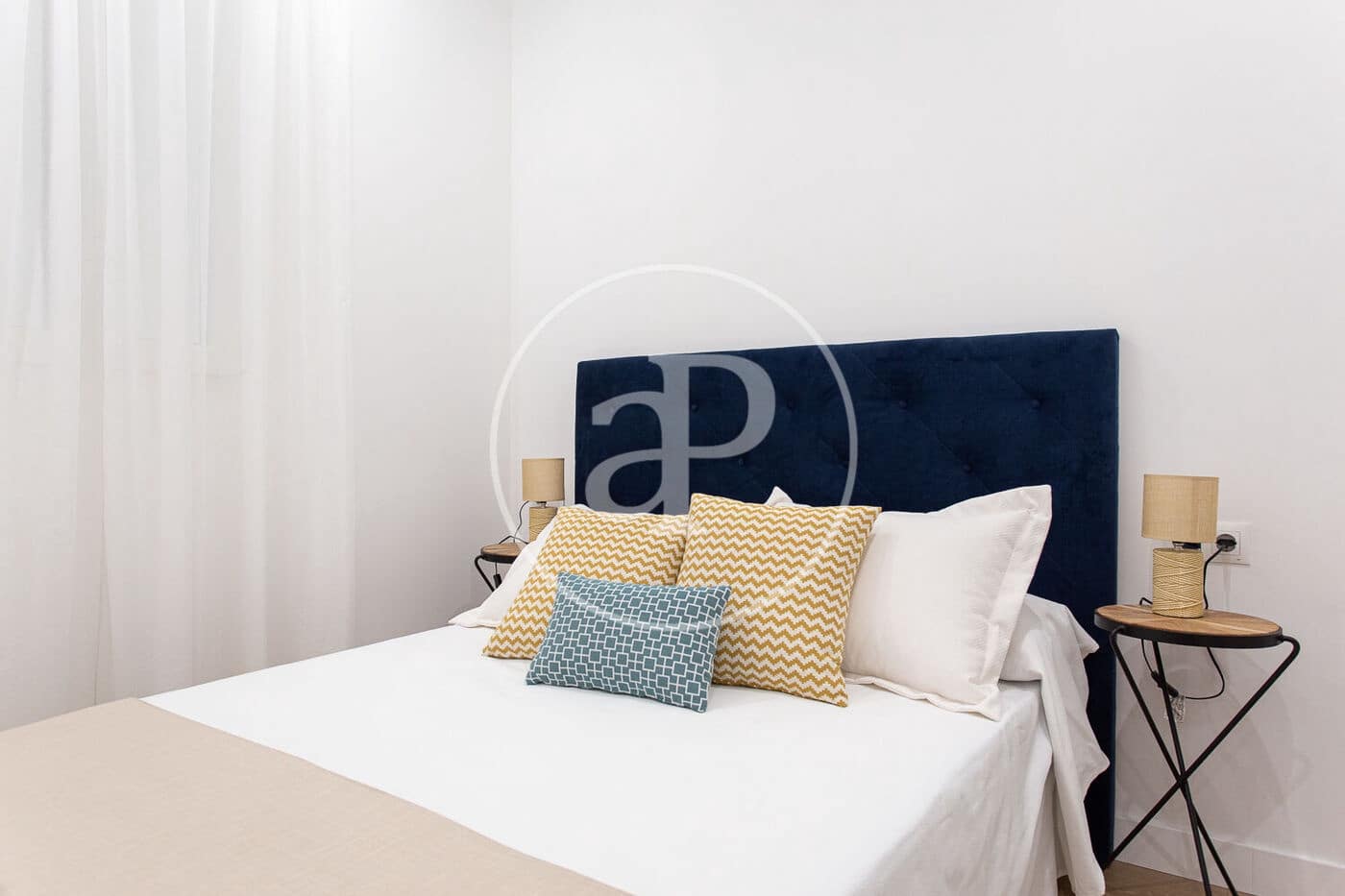 2 slaapkamer Appartement te huur in Madrid stad - € 1.990 (Ref: 9504301)