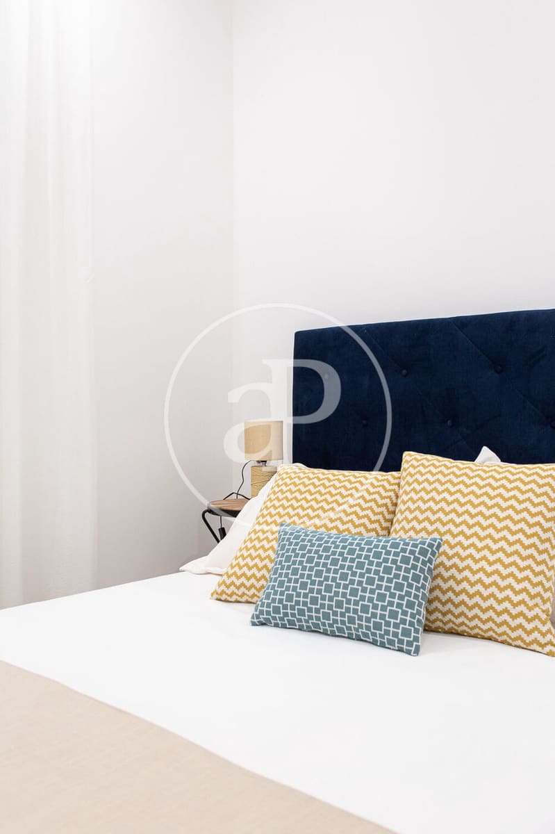 2 slaapkamer Appartement te huur in Madrid stad - € 1.990 (Ref: 9504301)