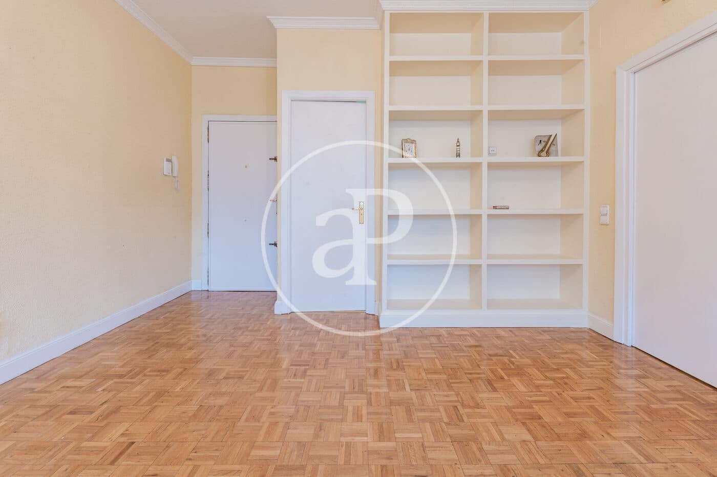 2 bedroom Apartment for sale in Madrid city with pool - € 1,200,000 (Ref: 9504308)