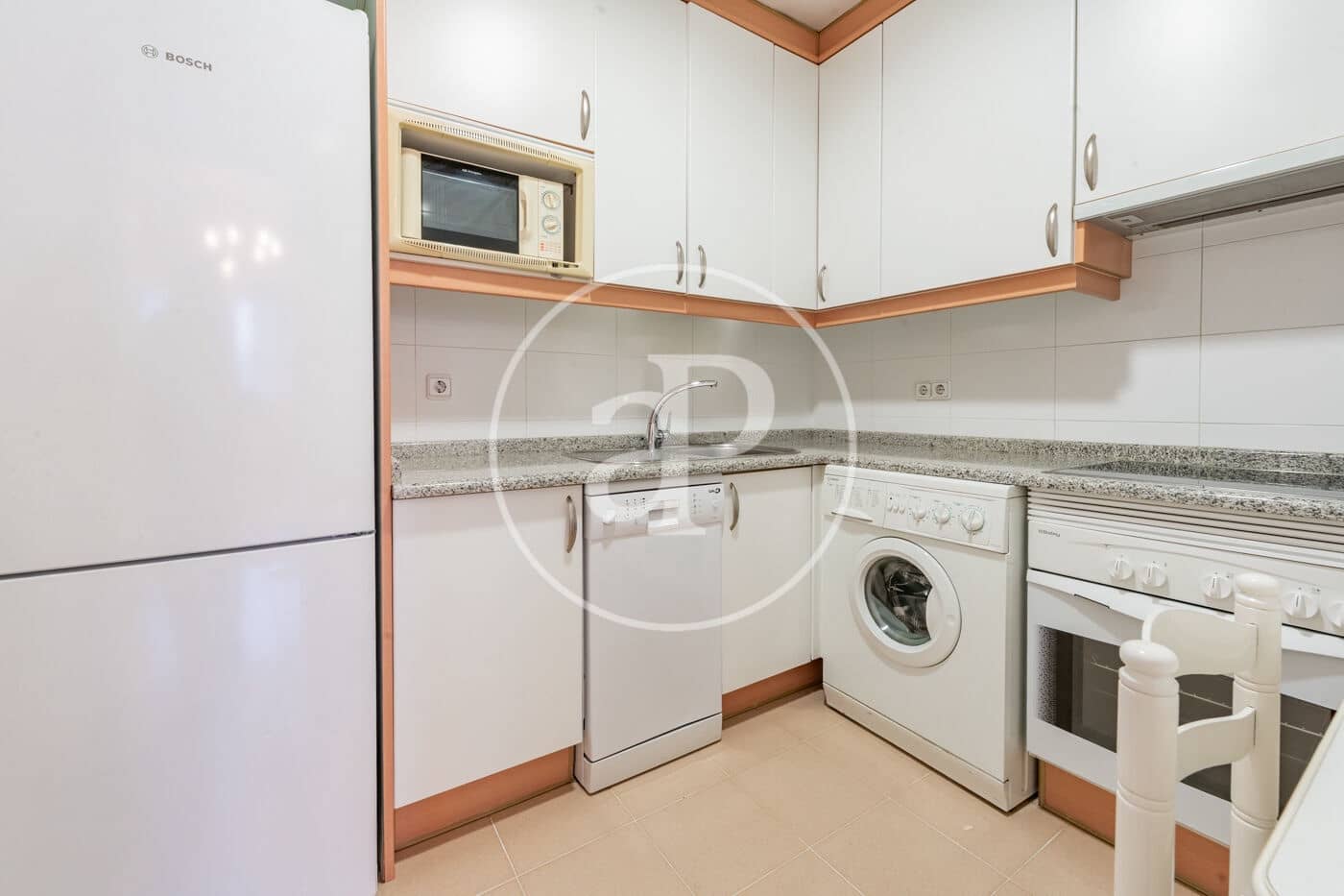 2 bedroom Apartment for sale in Madrid city with pool - € 1,200,000 (Ref: 9504308)