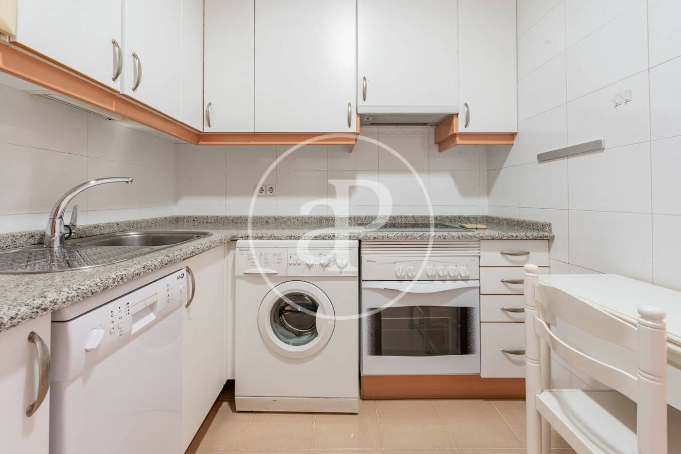 2 bedroom Apartment for sale in Madrid city with pool - € 1,200,000 (Ref: 9504308)