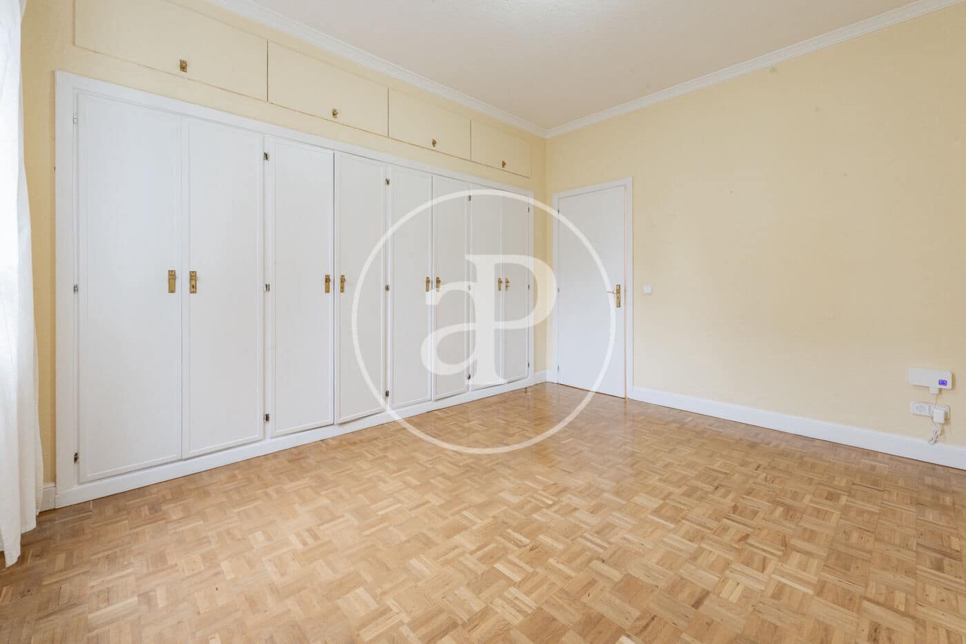 2 bedroom Apartment for sale in Madrid city with pool - € 1,200,000 (Ref: 9504308)