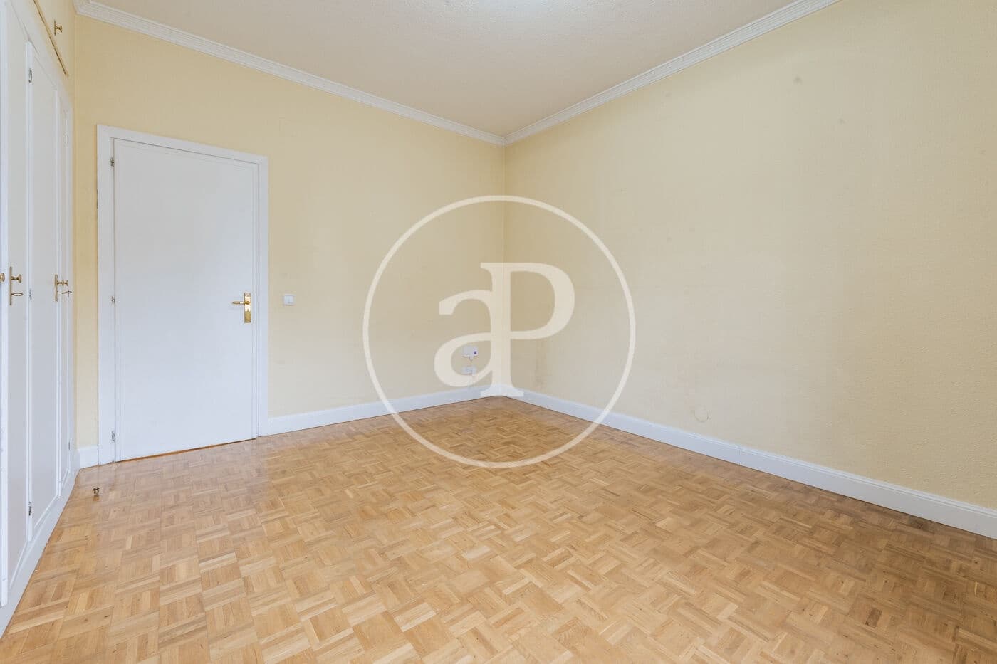 2 bedroom Apartment for sale in Madrid city with pool - € 1,200,000 (Ref: 9504308)