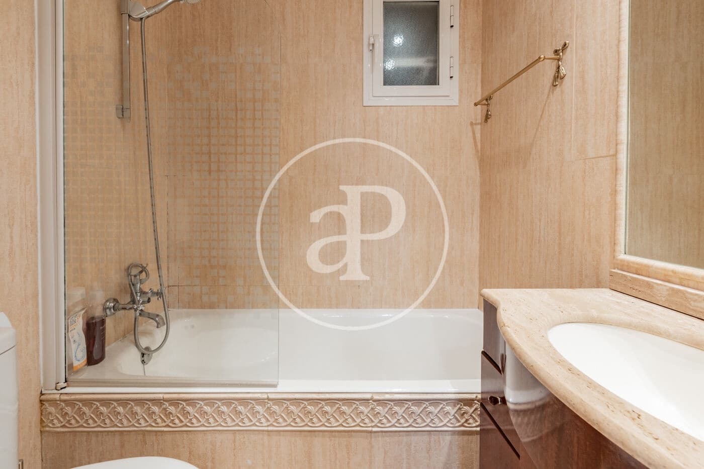 2 bedroom Apartment for sale in Madrid city with pool - € 1,200,000 (Ref: 9504308)