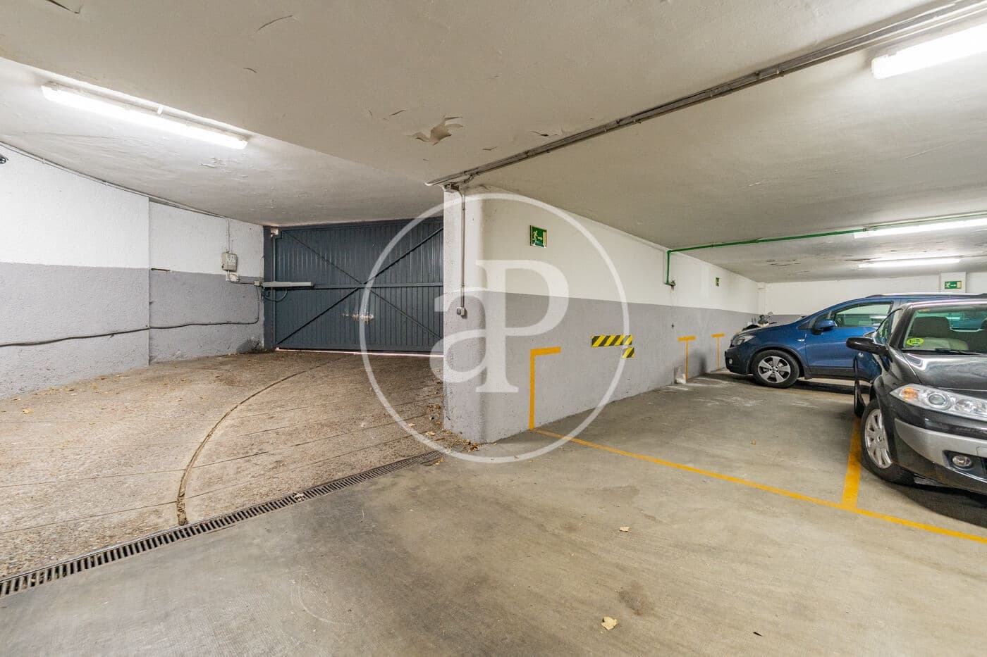 2 bedroom Apartment for sale in Madrid city with pool - € 1,200,000 (Ref: 9504308)