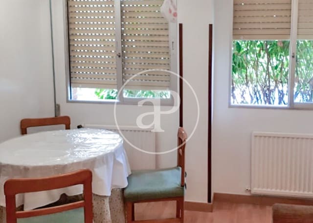 Apartment for sale in Guindalera, Madrid city with pool - € 215,000 (Ref: 9508882)