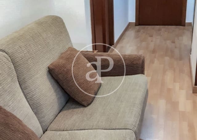 Apartment for sale in Guindalera, Madrid city with pool - € 215,000 (Ref: 9508882)