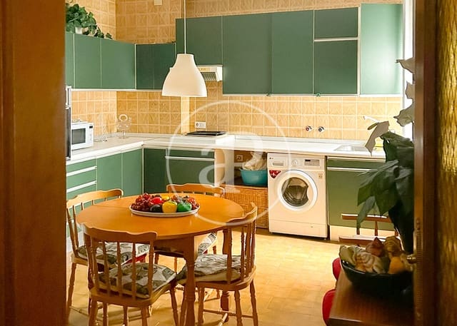 2 bedroom Apartment for sale in Trafalgar, Madrid city - € 1,250,000 (Ref: 9508883)