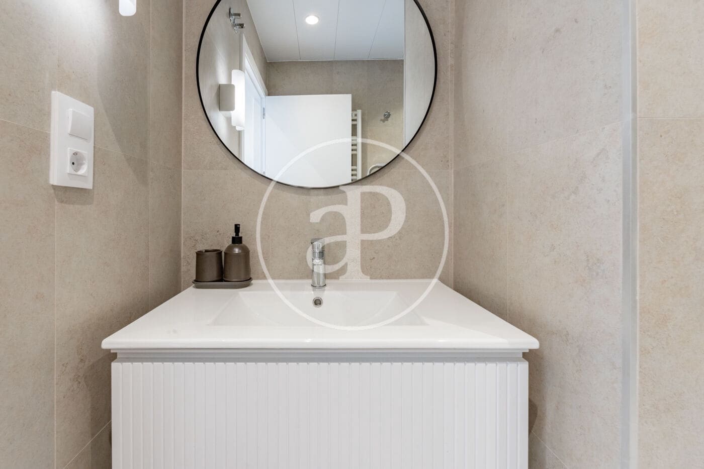 2 bedroom Apartment for rent in Madrid city - € 1,975 (Ref: 9508885)