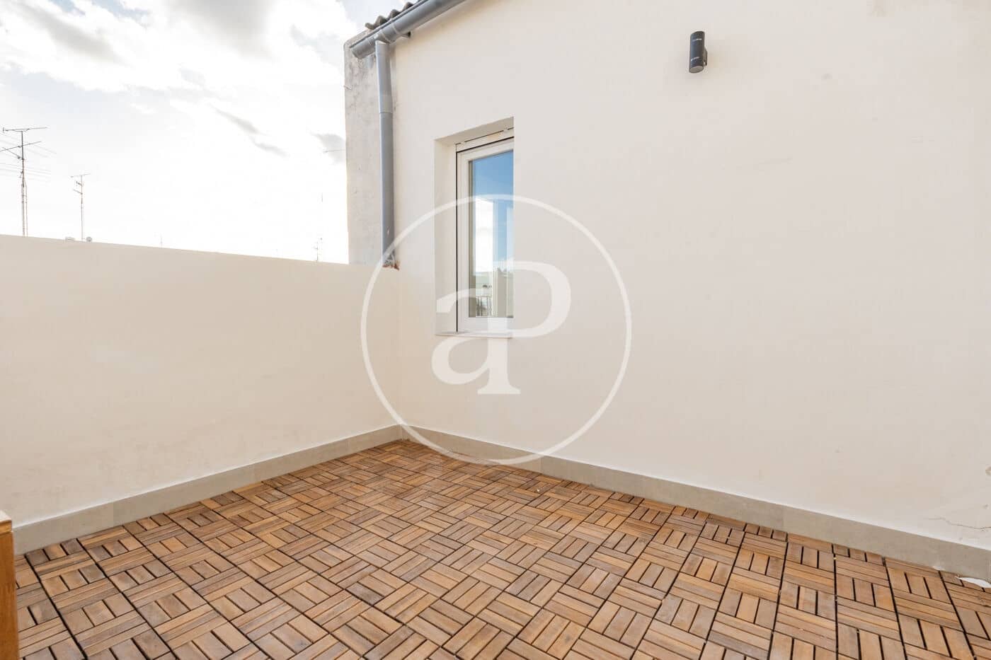 2 bedroom Apartment for rent in Madrid city - € 1,975 (Ref: 9508885)